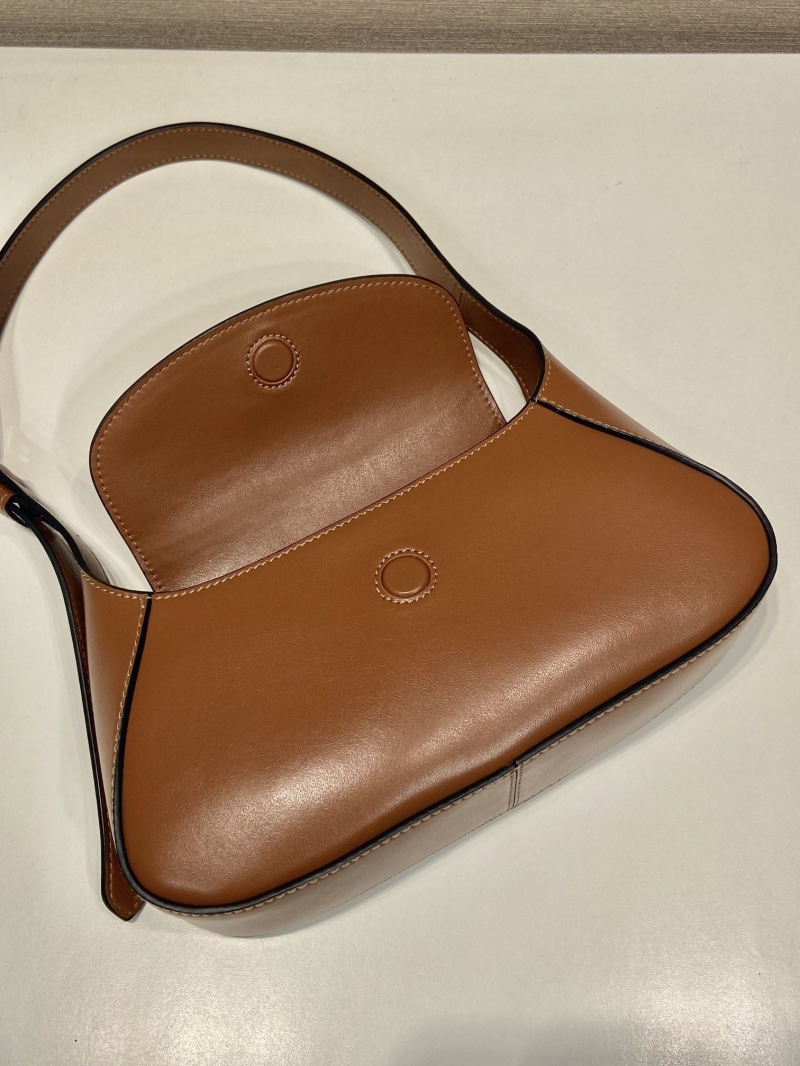Pra*a hobo bags